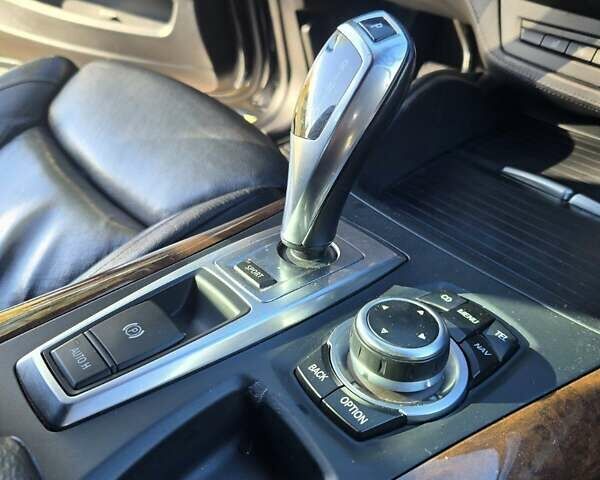 Черный БМВ Х6, объемом двигателя 4.4 л и пробегом 239 тыс. км за 14999 $, фото 17 на Automoto.ua