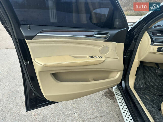 Чорний БМВ Х6, об'ємом двигуна 3 л та пробігом 225 тис. км за 15900 $, фото 13 на Automoto.ua