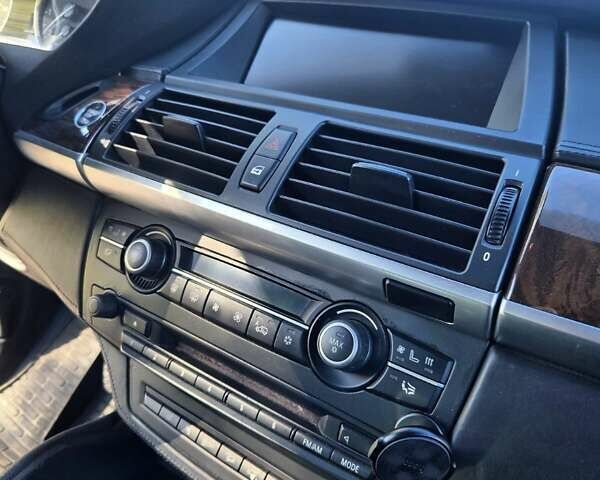 Черный БМВ Х6, объемом двигателя 4.4 л и пробегом 239 тыс. км за 14999 $, фото 22 на Automoto.ua