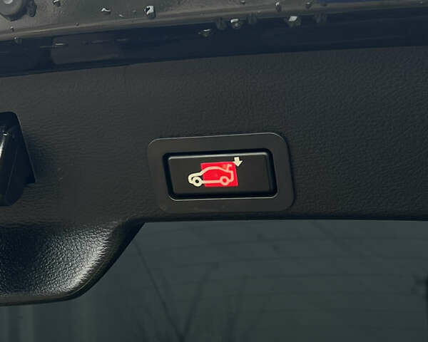 Черный БМВ Х6, объемом двигателя 3 л и пробегом 189 тыс. км за 13200 $, фото 37 на Automoto.ua