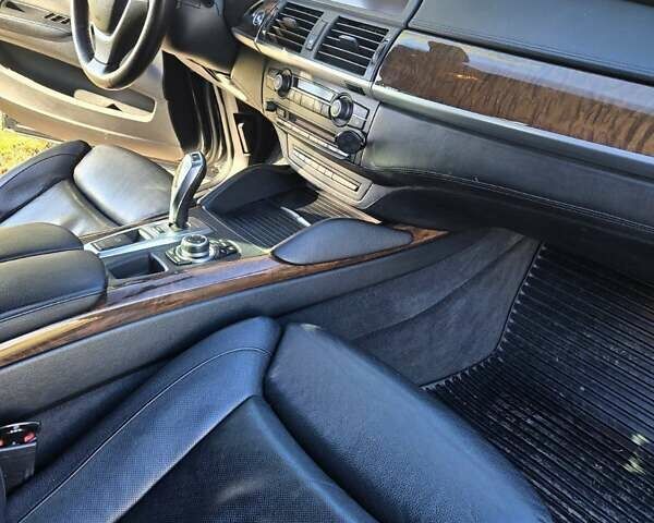 Черный БМВ Х6, объемом двигателя 4.4 л и пробегом 239 тыс. км за 14999 $, фото 29 на Automoto.ua