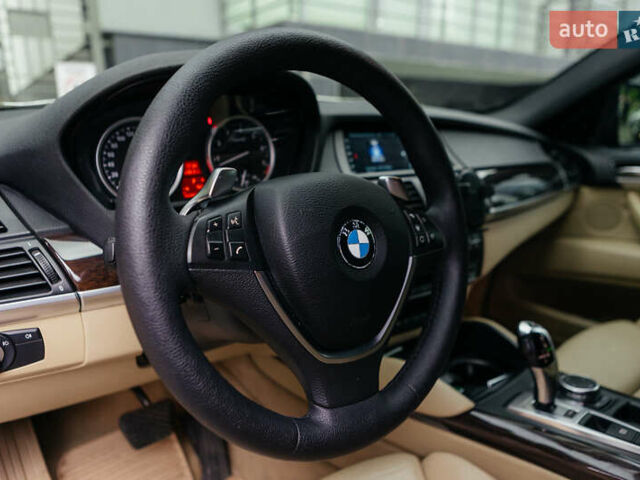 Черный БМВ Х6, объемом двигателя 3 л и пробегом 170 тыс. км за 17500 $, фото 10 на Automoto.ua