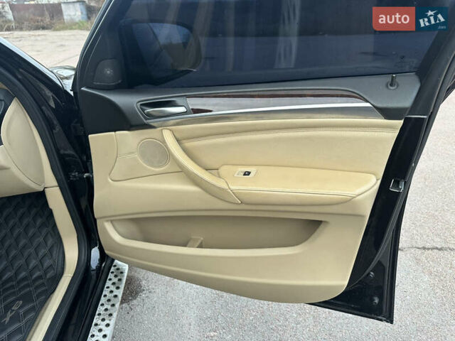 Чорний БМВ Х6, об'ємом двигуна 3 л та пробігом 225 тис. км за 15900 $, фото 19 на Automoto.ua