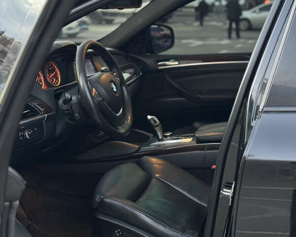 Черный БМВ Х6, объемом двигателя 2.98 л и пробегом 350 тыс. км за 14500 $, фото 9 на Automoto.ua