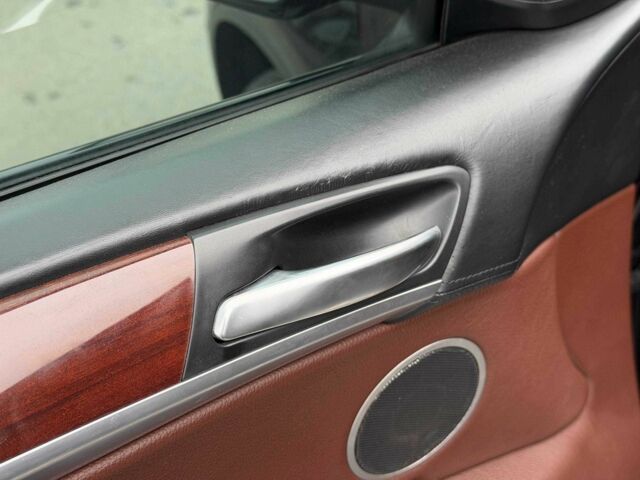 Черный БМВ Х6, объемом двигателя 4.4 л и пробегом 200 тыс. км за 16500 $, фото 15 на Automoto.ua