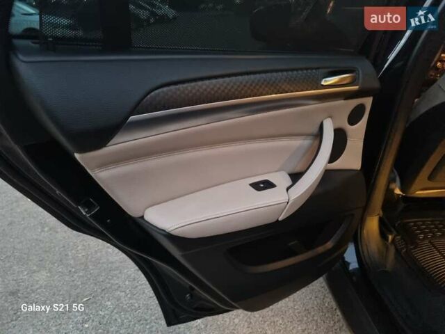 Черный БМВ Х6, объемом двигателя 3 л и пробегом 269 тыс. км за 19999 $, фото 10 на Automoto.ua