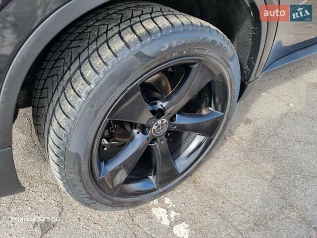 Черный БМВ Х6, объемом двигателя 3 л и пробегом 269 тыс. км за 19999 $, фото 73 на Automoto.ua