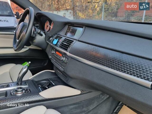 Черный БМВ Х6, объемом двигателя 3 л и пробегом 269 тыс. км за 19999 $, фото 49 на Automoto.ua