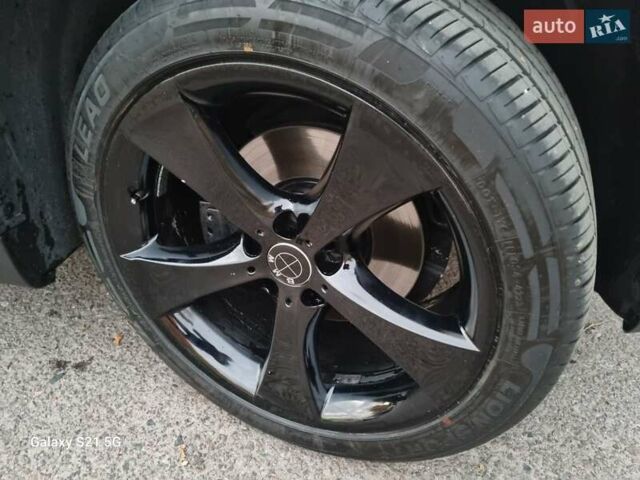 Черный БМВ Х6, объемом двигателя 3 л и пробегом 269 тыс. км за 19999 $, фото 19 на Automoto.ua