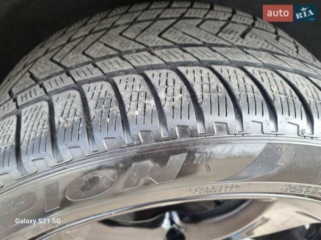 Черный БМВ Х6, объемом двигателя 3 л и пробегом 269 тыс. км за 19999 $, фото 62 на Automoto.ua