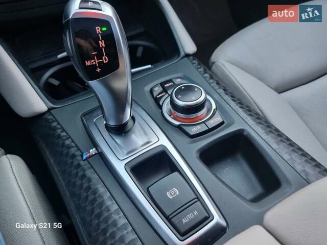 Черный БМВ Х6, объемом двигателя 3 л и пробегом 269 тыс. км за 19999 $, фото 25 на Automoto.ua