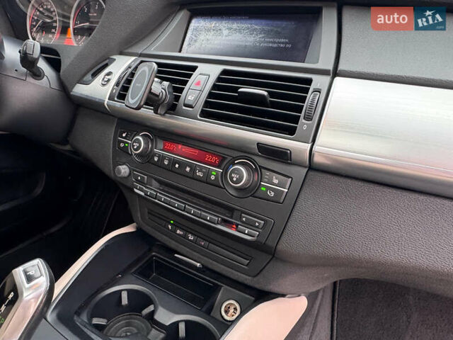 Черный БМВ Х6, объемом двигателя 2.99 л и пробегом 230 тыс. км за 19800 $, фото 80 на Automoto.ua