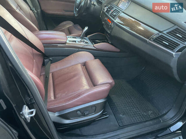 Черный БМВ Х6, объемом двигателя 3 л и пробегом 270 тыс. км за 15999 $, фото 10 на Automoto.ua