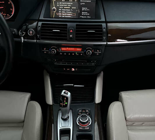 Черный БМВ Х6, объемом двигателя 2.99 л и пробегом 325 тыс. км за 23500 $, фото 9 на Automoto.ua