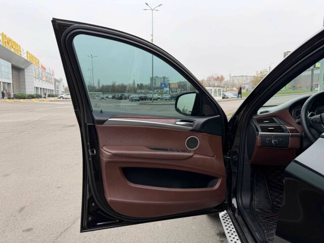 Черный БМВ Х6, объемом двигателя 4.4 л и пробегом 200 тыс. км за 16500 $, фото 14 на Automoto.ua