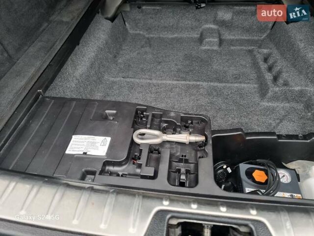 Черный БМВ Х6, объемом двигателя 3 л и пробегом 269 тыс. км за 19999 $, фото 22 на Automoto.ua