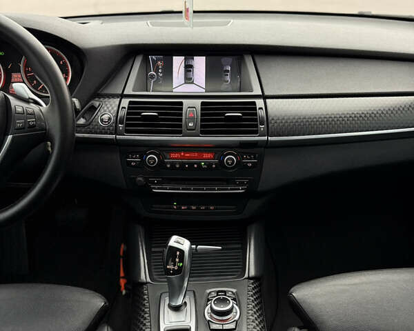 Черный БМВ Х6, объемом двигателя 3 л и пробегом 254 тыс. км за 19700 $, фото 76 на Automoto.ua