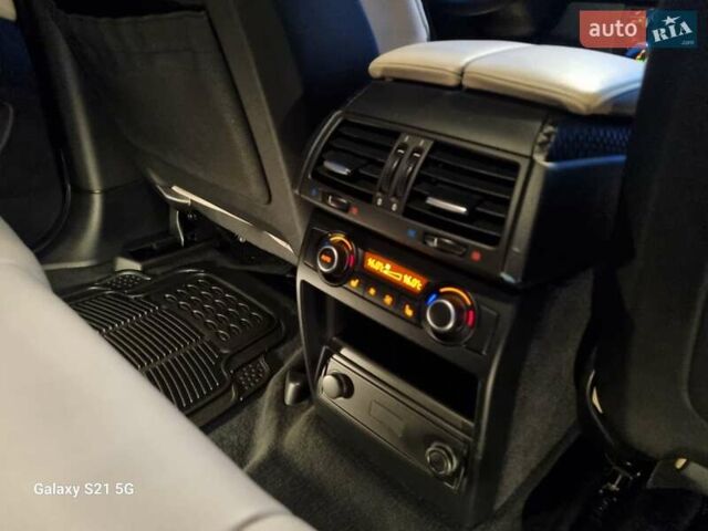 Черный БМВ Х6, объемом двигателя 3 л и пробегом 269 тыс. км за 19999 $, фото 14 на Automoto.ua