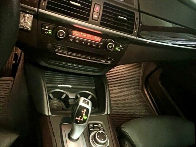 Черный БМВ Х6, объемом двигателя 4.4 л и пробегом 60 тыс. км за 21300 $, фото 12 на Automoto.ua