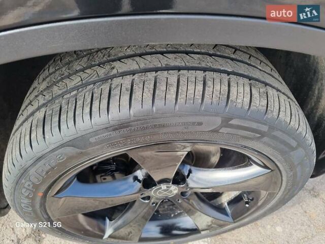 Черный БМВ Х6, объемом двигателя 3 л и пробегом 269 тыс. км за 19999 $, фото 74 на Automoto.ua