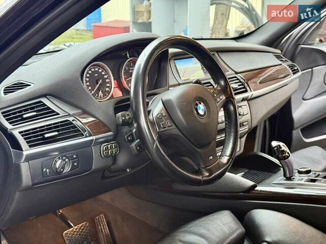 Чорний БМВ Х6, об'ємом двигуна 3 л та пробігом 247 тис. км за 22900 $, фото 26 на Automoto.ua