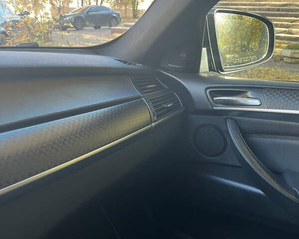 Черный БМВ Х6, объемом двигателя 3.5 л и пробегом 280 тыс. км за 18500 $, фото 28 на Automoto.ua