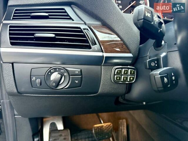 Чорний БМВ Х6, об'ємом двигуна 3 л та пробігом 247 тис. км за 22900 $, фото 44 на Automoto.ua