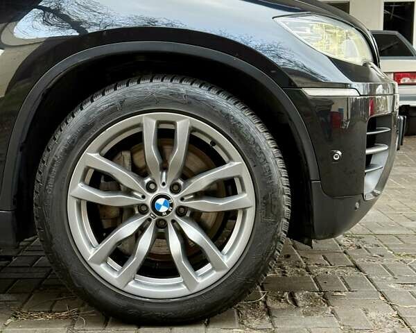 Черный БМВ Х6, объемом двигателя 3 л и пробегом 247 тыс. км за 21900 $, фото 13 на Automoto.ua