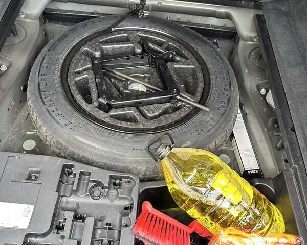 Черный БМВ Х6, объемом двигателя 3 л и пробегом 140 тыс. км за 23000 $, фото 10 на Automoto.ua