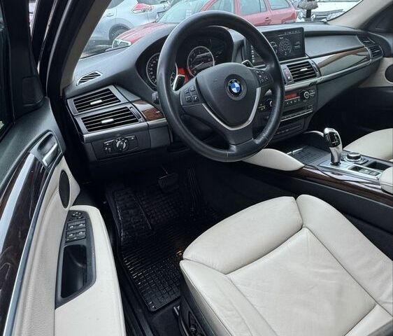 Черный БМВ Х6, объемом двигателя 3 л и пробегом 190 тыс. км за 18700 $, фото 9 на Automoto.ua
