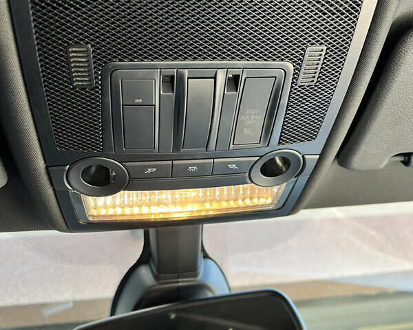 Черный БМВ Х6, объемом двигателя 3 л и пробегом 155 тыс. км за 29999 $, фото 16 на Automoto.ua