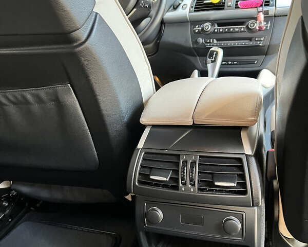 Черный БМВ Х6, объемом двигателя 3 л и пробегом 155 тыс. км за 29999 $, фото 7 на Automoto.ua