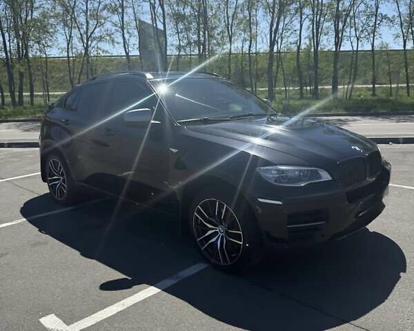 Черный БМВ Х6, объемом двигателя 0 л и пробегом 204 тыс. км за 25000 $, фото 3 на Automoto.ua