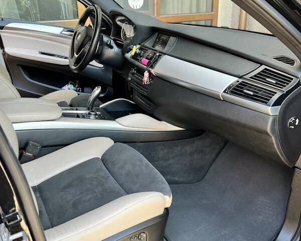 Черный БМВ Х6, объемом двигателя 3 л и пробегом 155 тыс. км за 29999 $, фото 4 на Automoto.ua