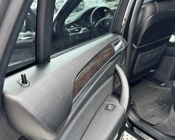 Черный БМВ Х6, объемом двигателя 3 л и пробегом 140 тыс. км за 23000 $, фото 25 на Automoto.ua