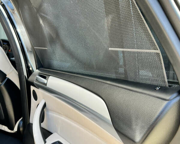 Черный БМВ Х6, объемом двигателя 3 л и пробегом 155 тыс. км за 29999 $, фото 13 на Automoto.ua