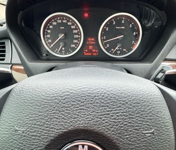 Черный БМВ Х6, объемом двигателя 3 л и пробегом 190 тыс. км за 18700 $, фото 12 на Automoto.ua