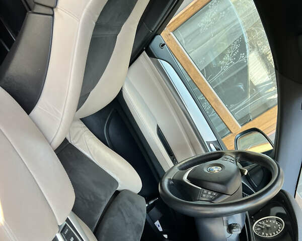 Черный БМВ Х6, объемом двигателя 3 л и пробегом 155 тыс. км за 29999 $, фото 17 на Automoto.ua