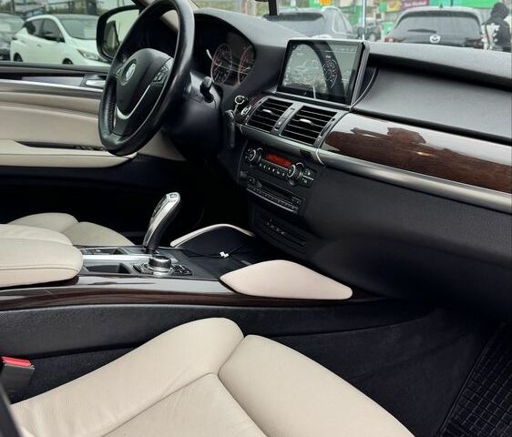 Черный БМВ Х6, объемом двигателя 3 л и пробегом 190 тыс. км за 18700 $, фото 20 на Automoto.ua