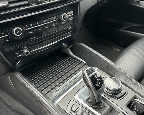 Чорний БМВ Х6, об'ємом двигуна 2.99 л та пробігом 253 тис. км за 28500 $, фото 7 на Automoto.ua