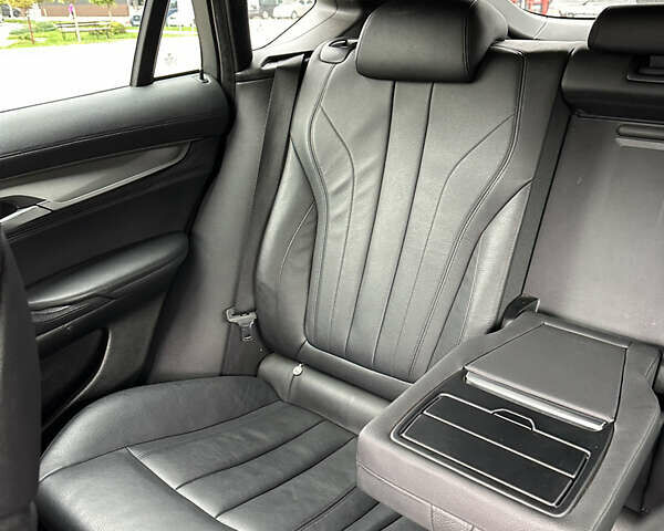 Чорний БМВ Х6, об'ємом двигуна 2.99 л та пробігом 253 тис. км за 28500 $, фото 9 на Automoto.ua