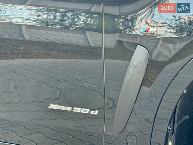 Чорний БМВ Х6, об'ємом двигуна 2.99 л та пробігом 173 тис. км за 35000 $, фото 37 на Automoto.ua