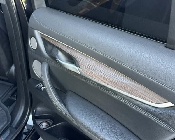 Чорний БМВ Х6, об'ємом двигуна 2.99 л та пробігом 168 тис. км за 37500 $, фото 19 на Automoto.ua