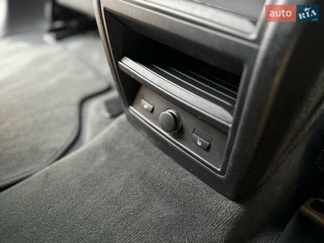 Черный БМВ Х6, объемом двигателя 2.99 л и пробегом 172 тыс. км за 38000 $, фото 62 на Automoto.ua