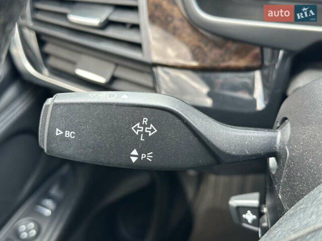 Чорний БМВ Х6, об'ємом двигуна 3 л та пробігом 166 тис. км за 22990 $, фото 65 на Automoto.ua