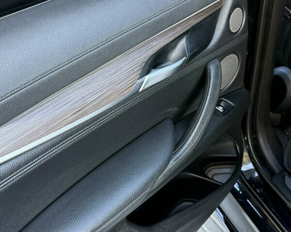 Чорний БМВ Х6, об'ємом двигуна 2.99 л та пробігом 168 тис. км за 37500 $, фото 17 на Automoto.ua