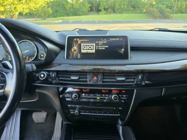 Черный БМВ Х6, объемом двигателя 3 л и пробегом 73 тыс. км за 16000 $, фото 9 на Automoto.ua