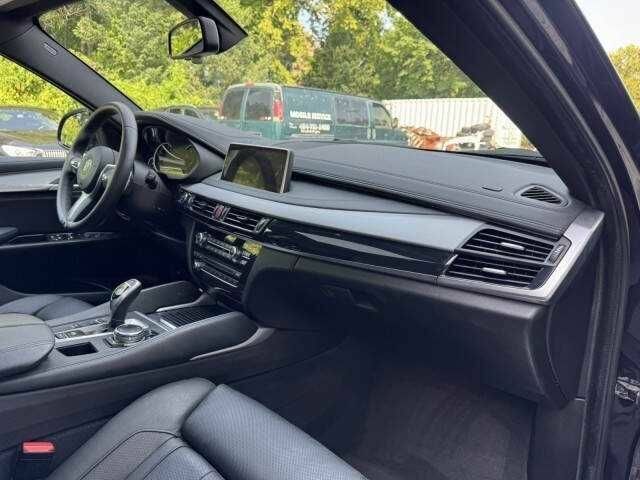 Черный БМВ Х6, объемом двигателя 3 л и пробегом 47 тыс. км за 8900 $, фото 8 на Automoto.ua