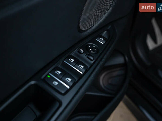 Черный БМВ Х6, объемом двигателя 2.99 л и пробегом 159 тыс. км за 41500 $, фото 100 на Automoto.ua