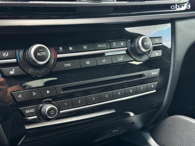 Чорний БМВ Х6, об'ємом двигуна 3 л та пробігом 144 тис. км за 28990 $, фото 26 на Automoto.ua